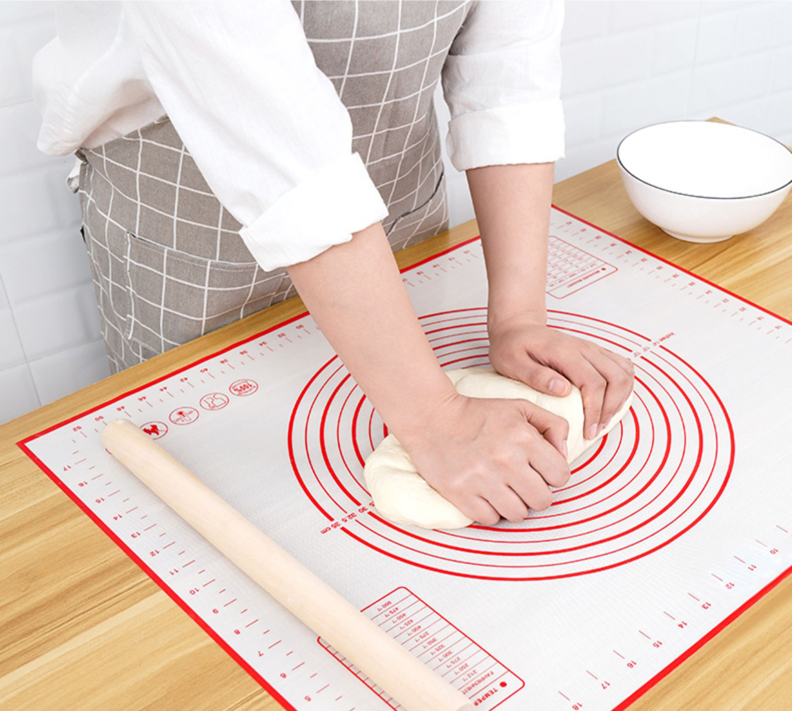 Silicone Non-Stick Rolling Mat For Baking - Image 2