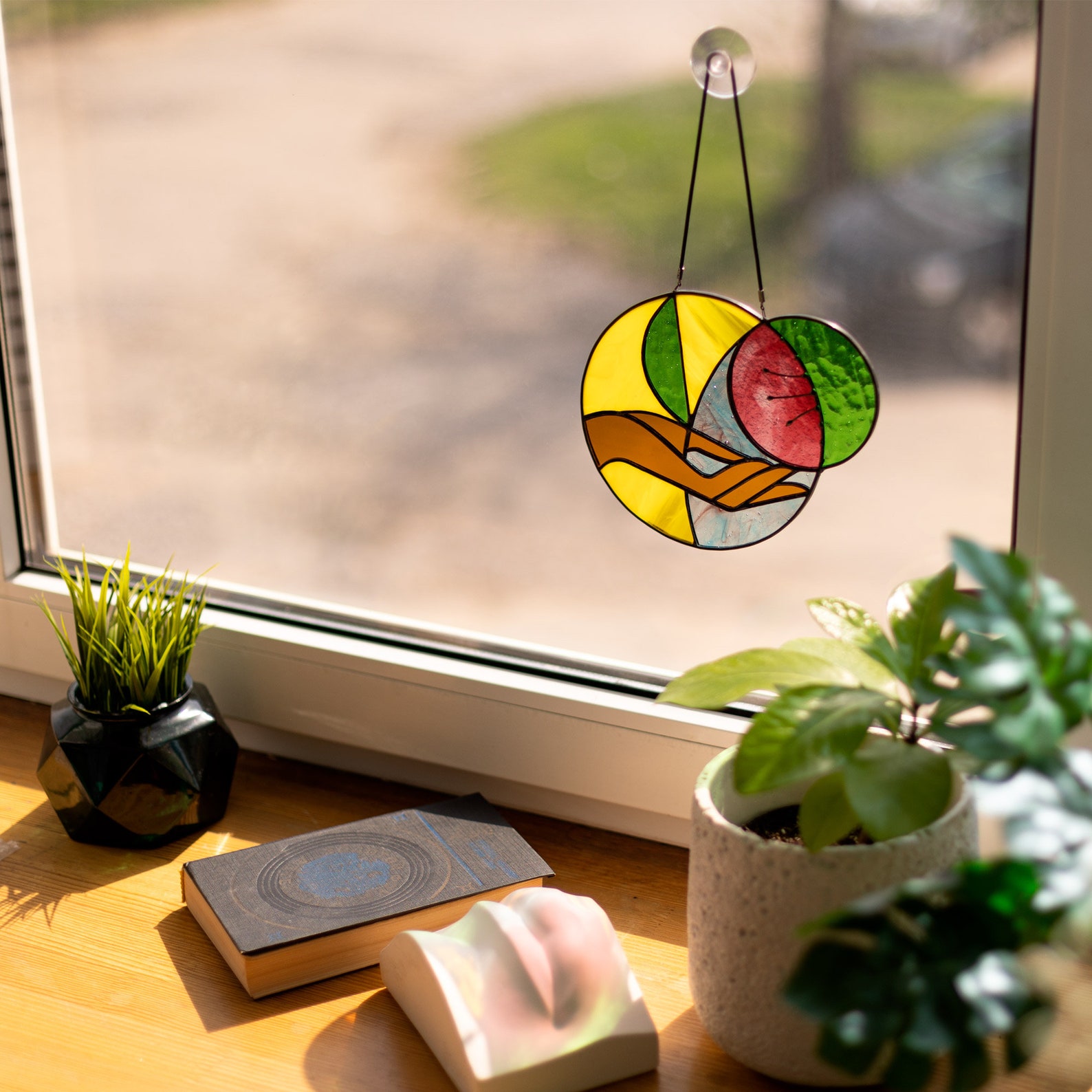Stained Glass Moon Suncatcher Flower Nature - Image 3